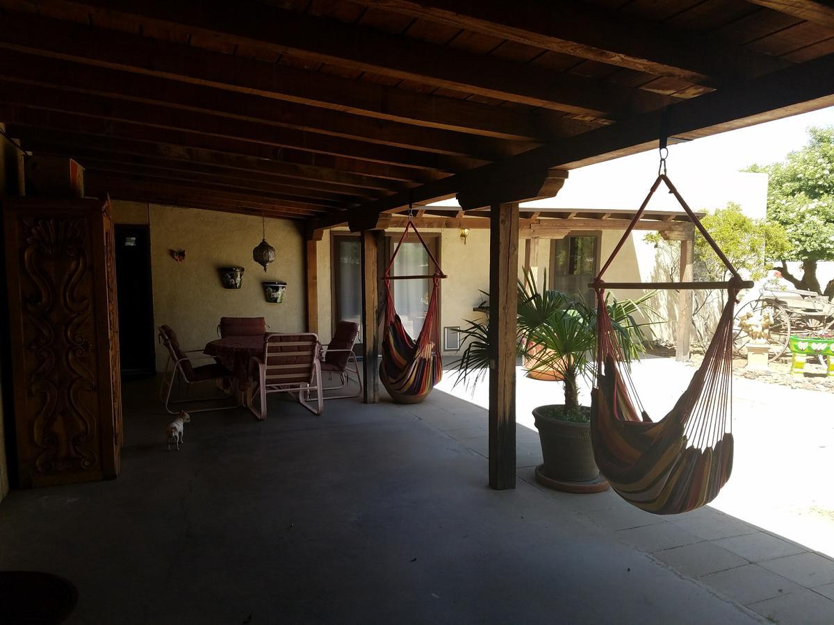 Los Milagros Hotel Columbus Exterior photo