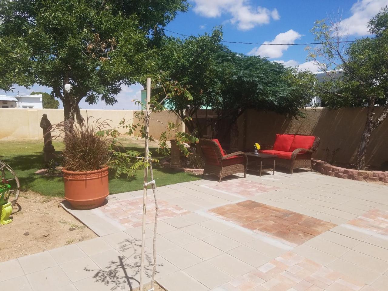 Los Milagros Hotel Columbus Exterior photo